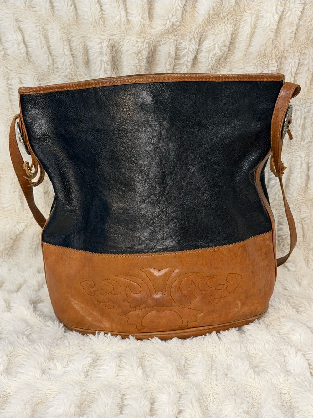 Western cowgirl, VINTAGE Brown Leather Shoulder Bag with tassels LJ SIMONE